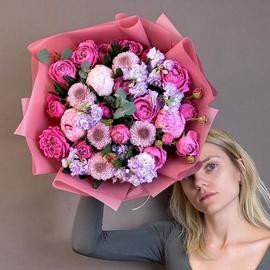 Avtorskij buket "yagodnoe pirozhnoe"