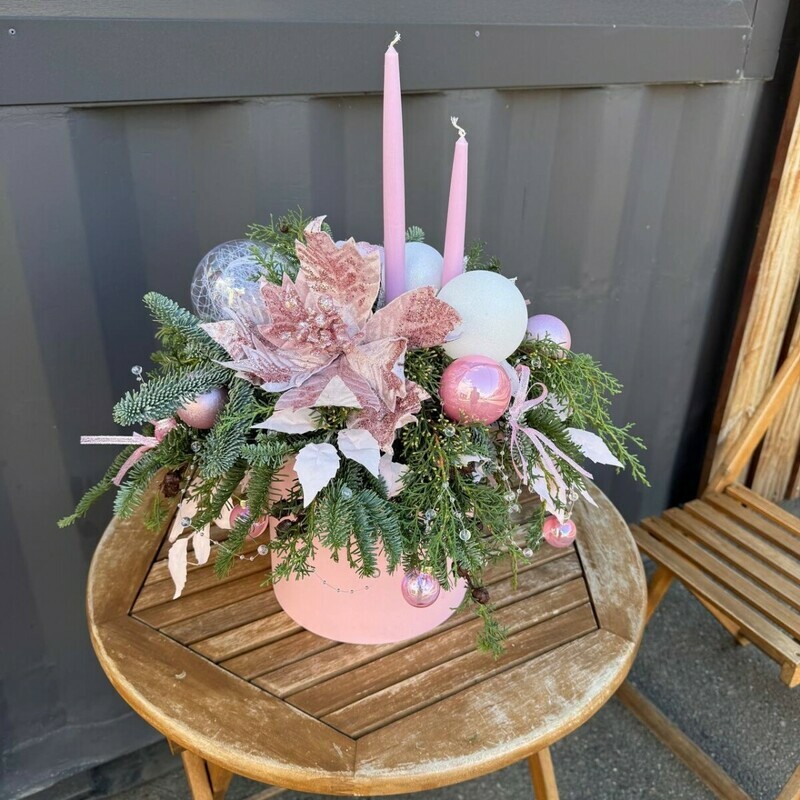 Новогодняя композиция в розовой коробке, стандартный