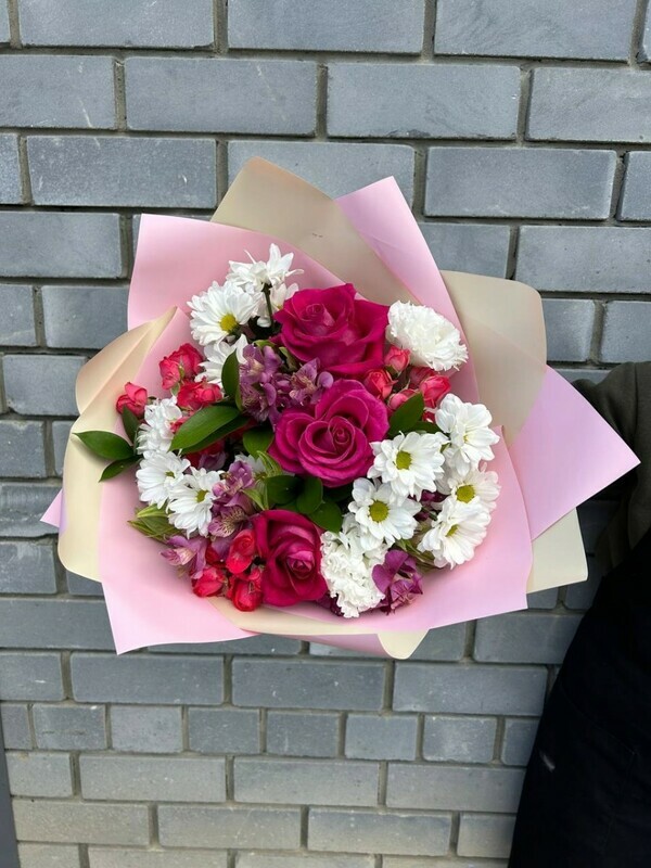 Buket Dihanie leta, standart