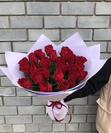 Buket iz 25 krasnih roz