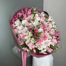 Букет из 41 альстромерии в розовой гамме
