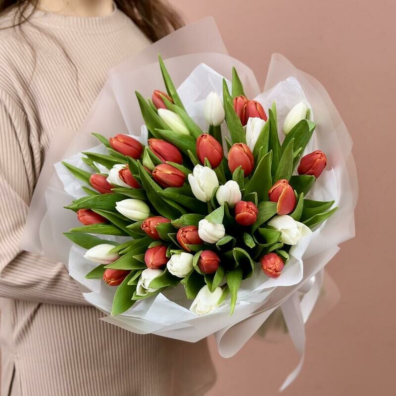 Букет из 35 тюльпанов в упаковке, 35 шт