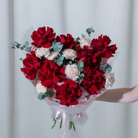 Большой букет из французских роз и гортензий Charlotte