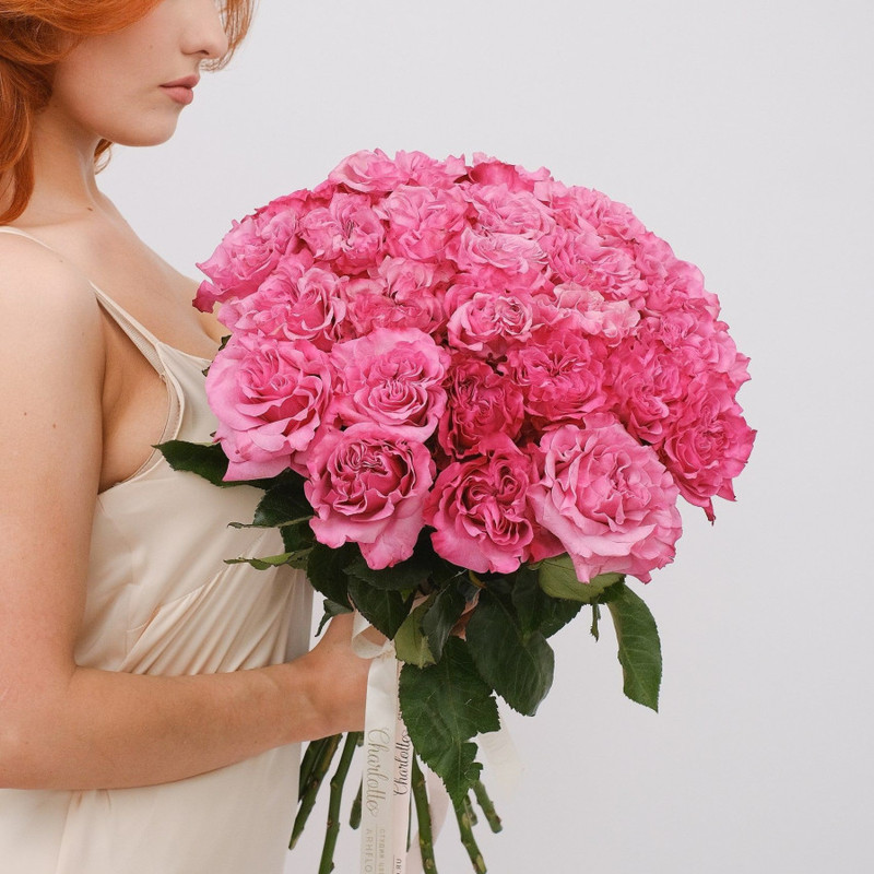 Кружевные пионовидные розы Charlotte 25 шт, стандартный