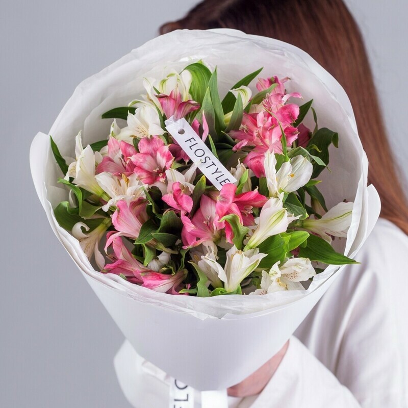 Nezhnij buket iz 9 vetok al_stromerij, standart