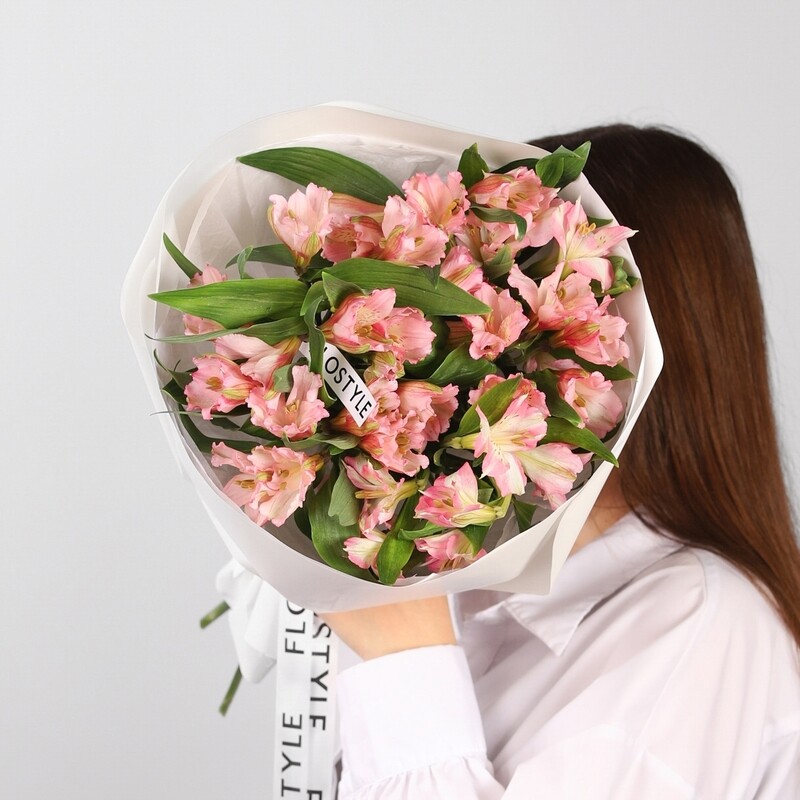 Нежный букет розовых альстромерии , нежный букет альстромерии 