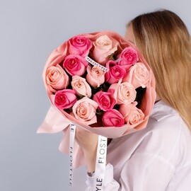 Букет из 15 розовых роз