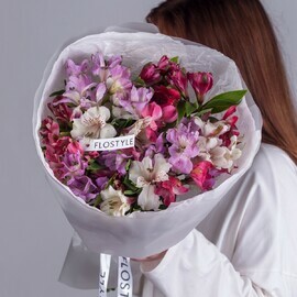 Букет из 15 альстромерий 