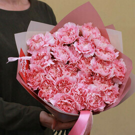 Букет моно из яркой гвоздики Goss