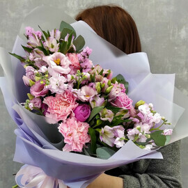 Букет в сиреневых оттенках Saint Mary
