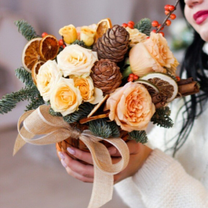 Composition in a flowerpot with cones, standart