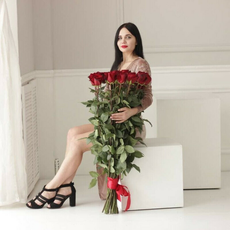 Высокая роза гигант 100 см, стандартный