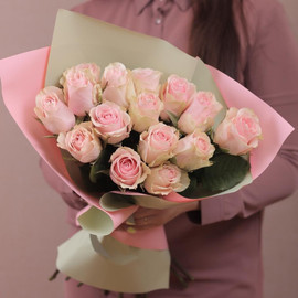 Букет из 15 роз "Frutteto"
