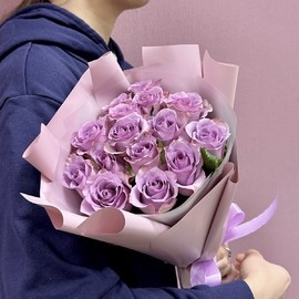 15 сиреневых роз