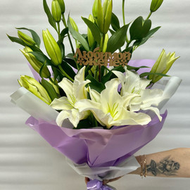 Букет из лилий с топпером (Букет 60)