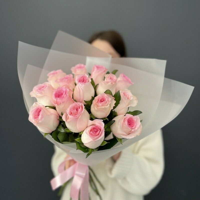 Монобукет из 15 нежно-розовых роз, стандартный