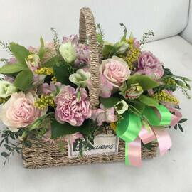 Корзина "Розовое счастье"