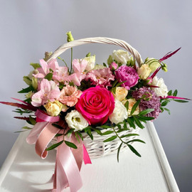 Korzina s tcvetami «Moej printcesse»