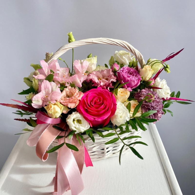 Корзина с цветами «Моей принцессе», стандартный