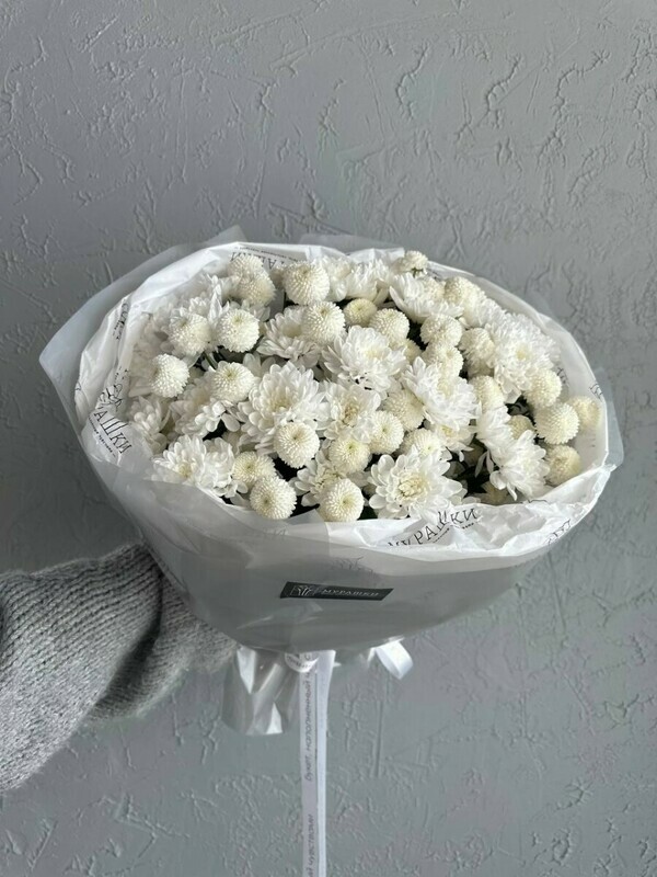 Роскошный и пышный букет с хризантемами FT1730, стандартный