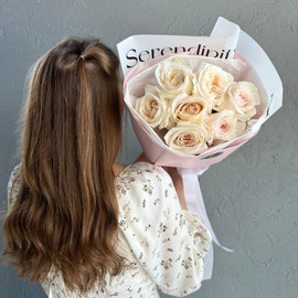 Круглый букет из роз O'hara FT391