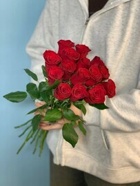 15 роз Кения 42см