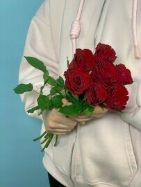 7 роз Кения 32см