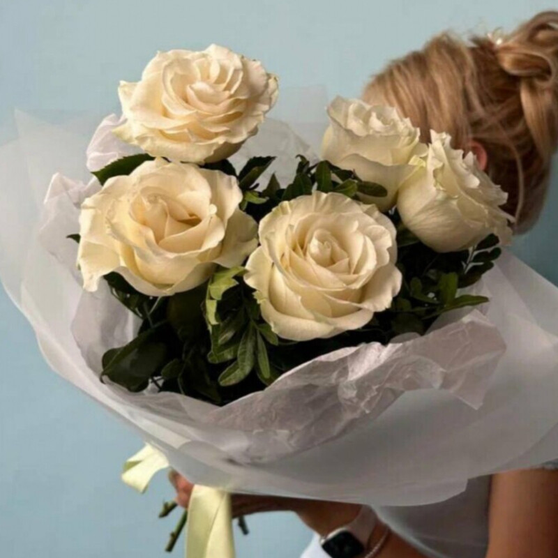 Моно из 5 роз, 5 белых роз