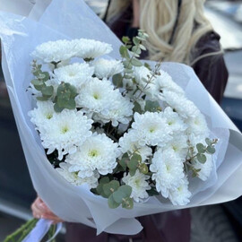 Букет с хризантемами