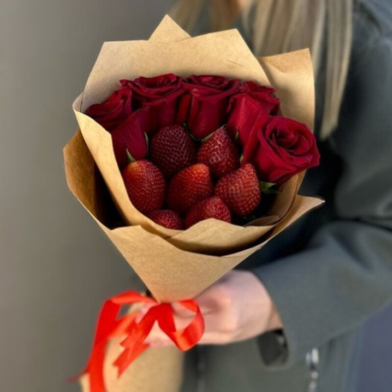 Buket kompliment s klubnikoj, standart