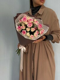 Букет из 5 кустовых ярких роз джелато 139 