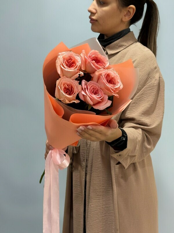 Buket iz 5 nezhnih roz, buket iz 5 roz