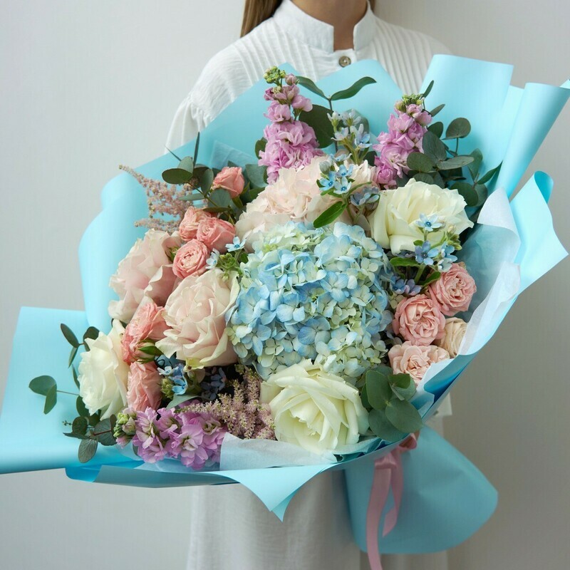 Leto v Milane, standart