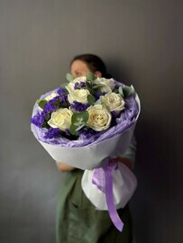 Роза и статица