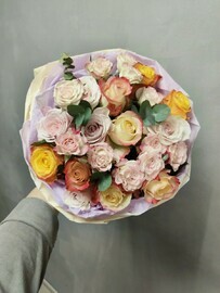 Букет из роз микс
