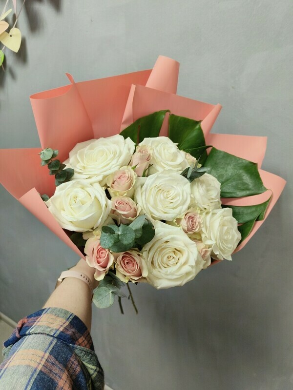 Buket iz roz miks, standart