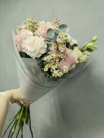 The bouquet is assembled