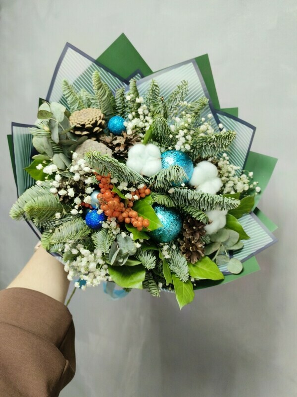 Buket Hvojnij, standart