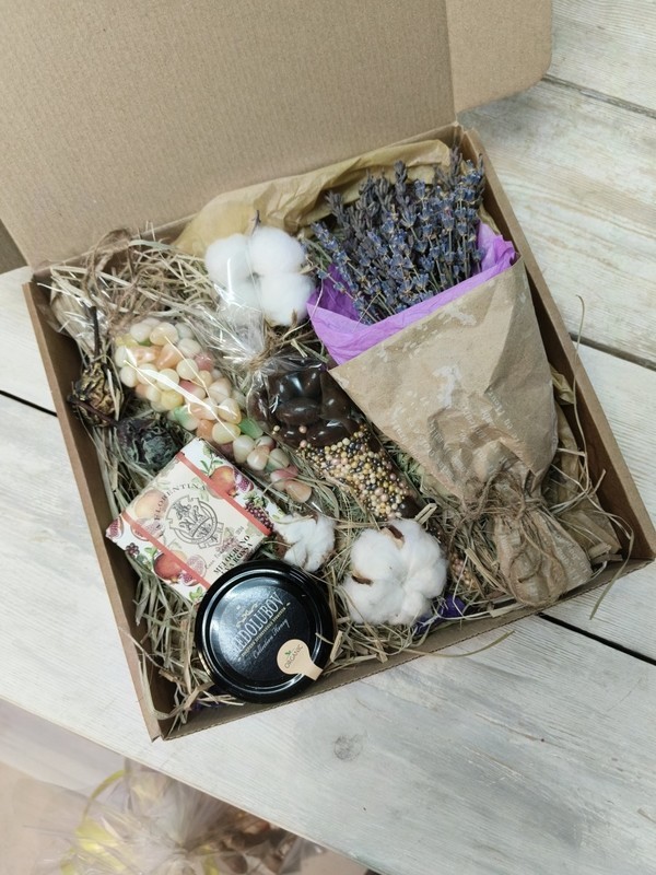 Nabor lavandovij, standart