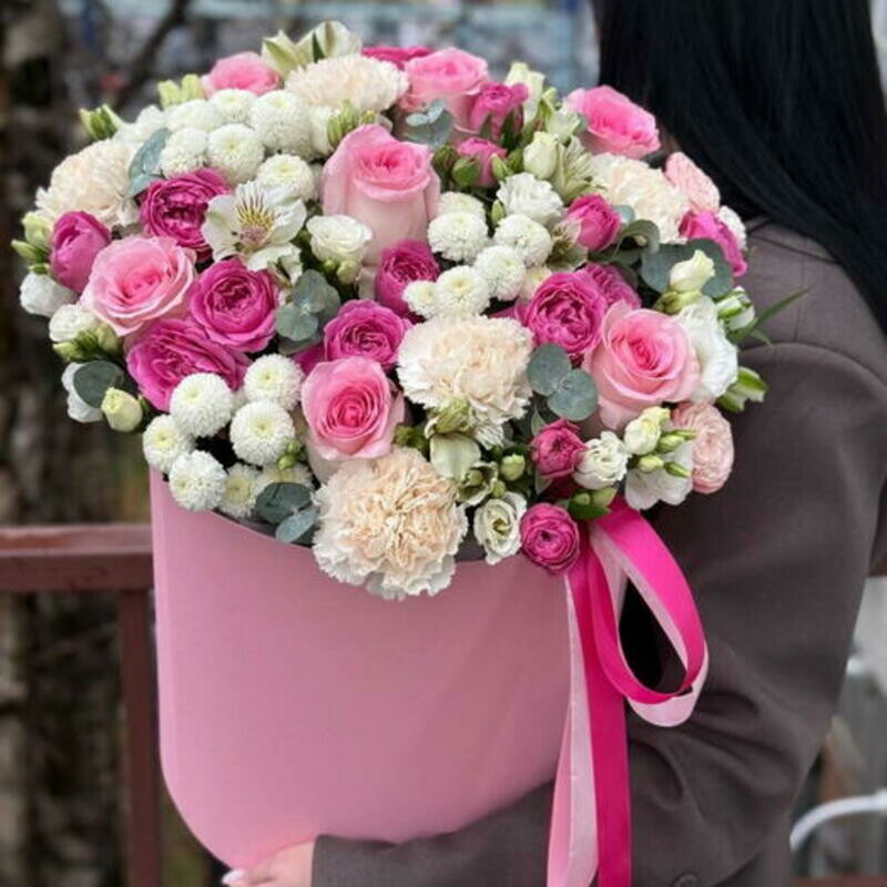 TCveti v korobke «Aleksandra», luxe