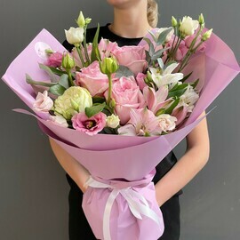 Розовый букет