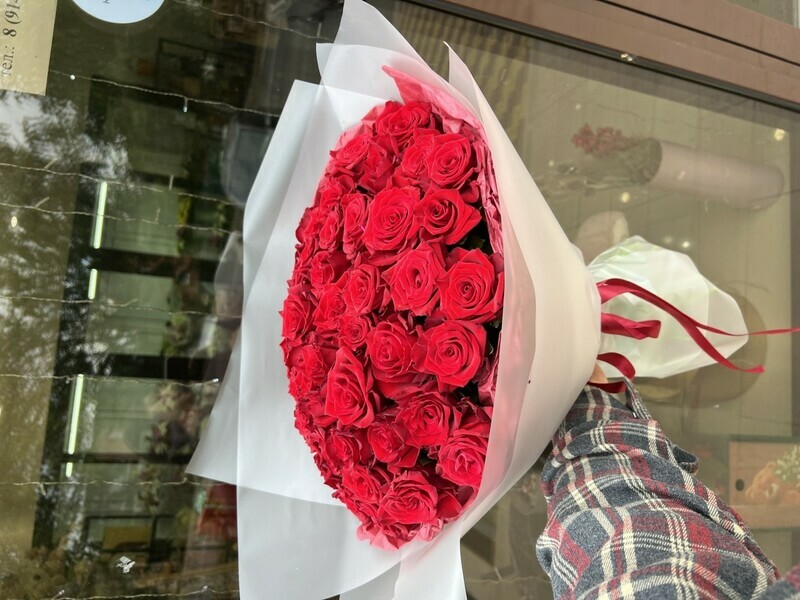 51 красная Роза , стандартный