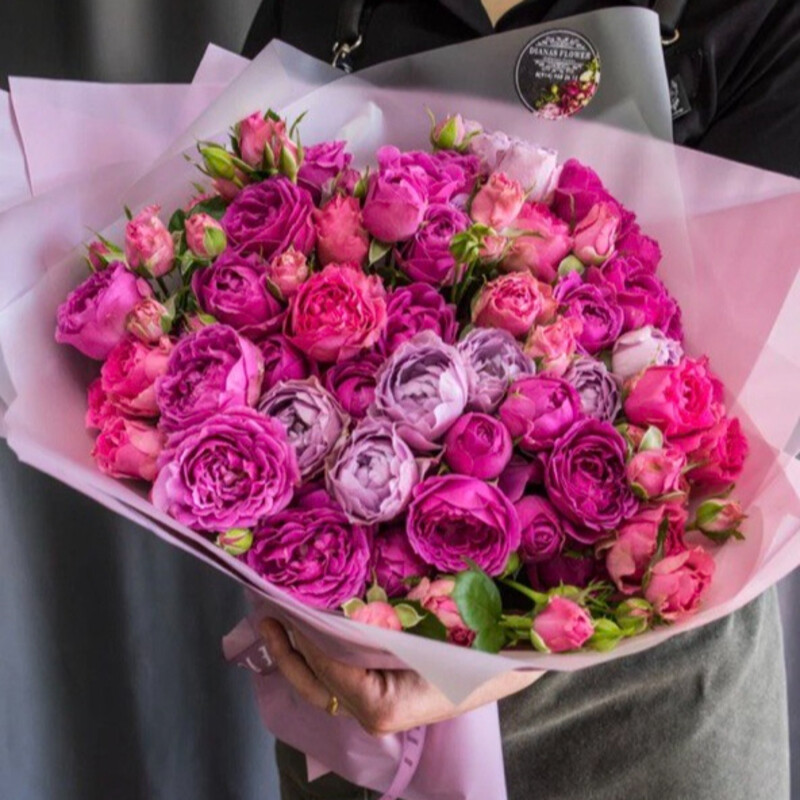 букет из кустовых роз , стандартный