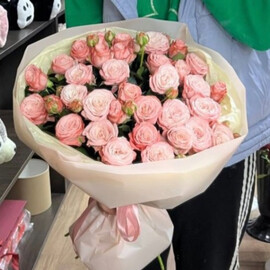 Buket iz kustovih roz