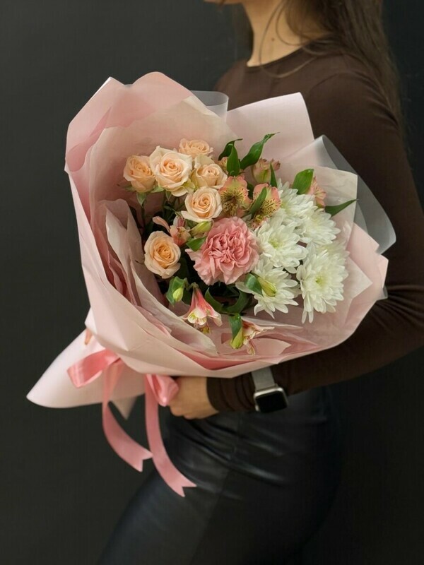 Avtorskij sbornij mini buket Kompliment, standart