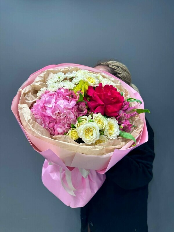 Букет из розовой Гортензии и французской розы, стандартный