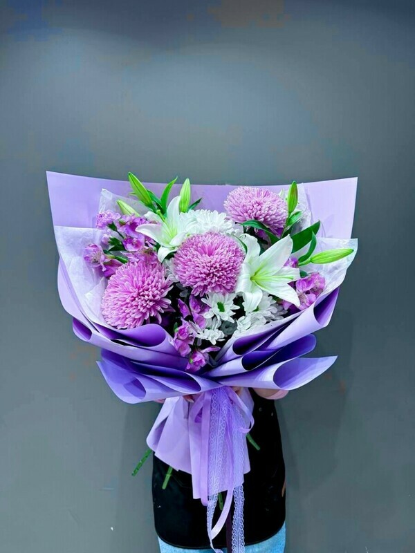 Buket iz lilij i hrizantemi, standart