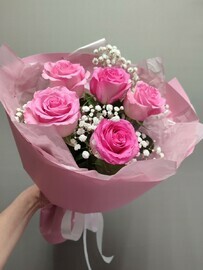 Buket Rozovie rozi