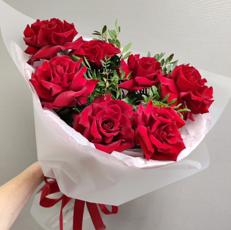 Buket iz 7 frantcuzskih roz, standart