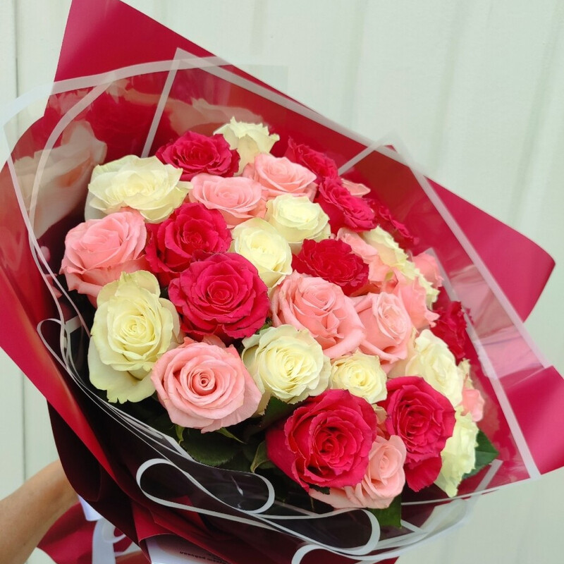 Buket iz raznotcvetnih roz 25 sht, standart